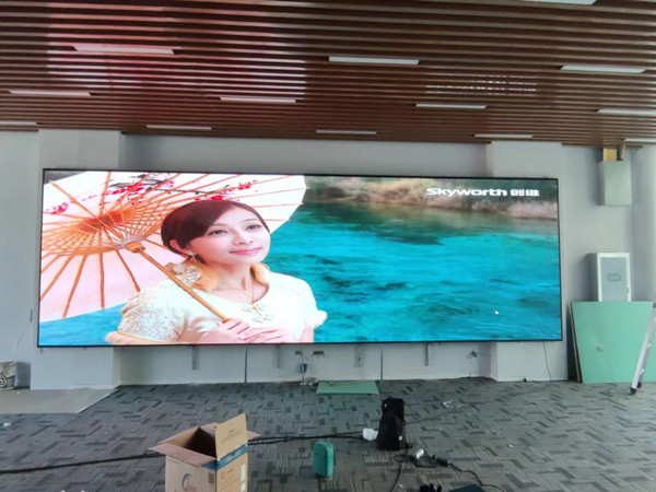 句容P1.53led小间距屏安装案例